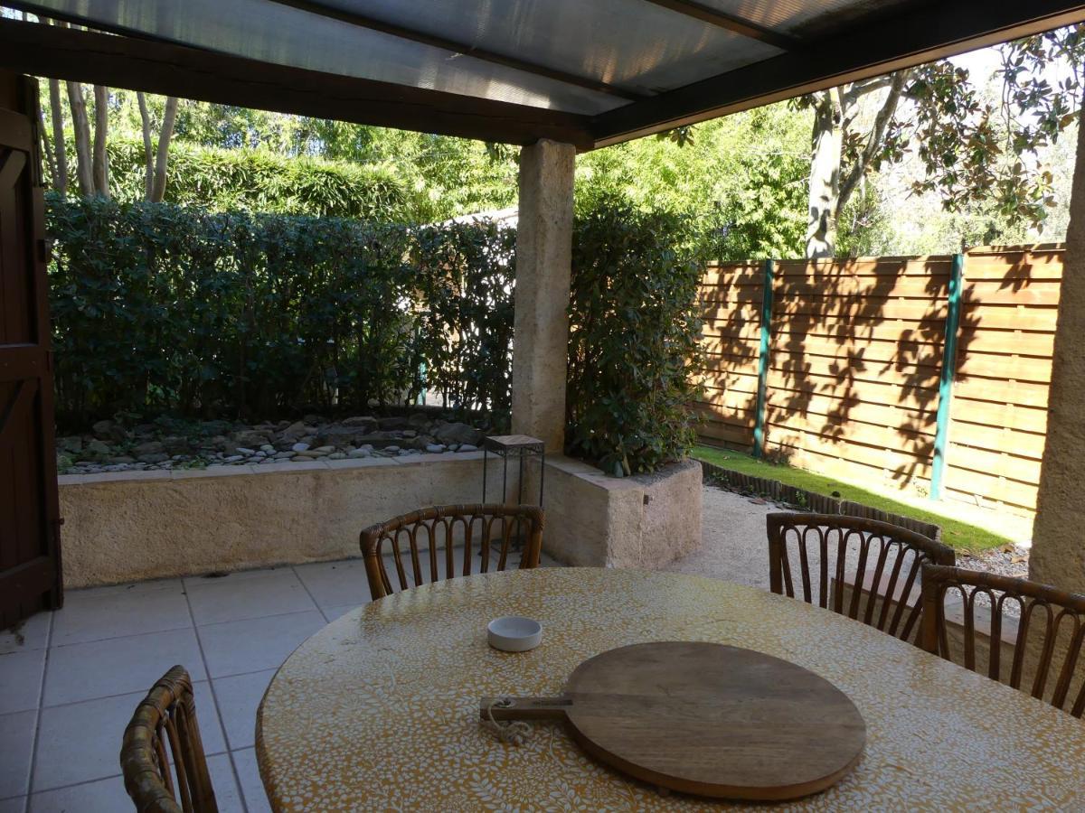 Rez De Jardin Au Calme Et Proche Mer Mandelieu Esterno foto